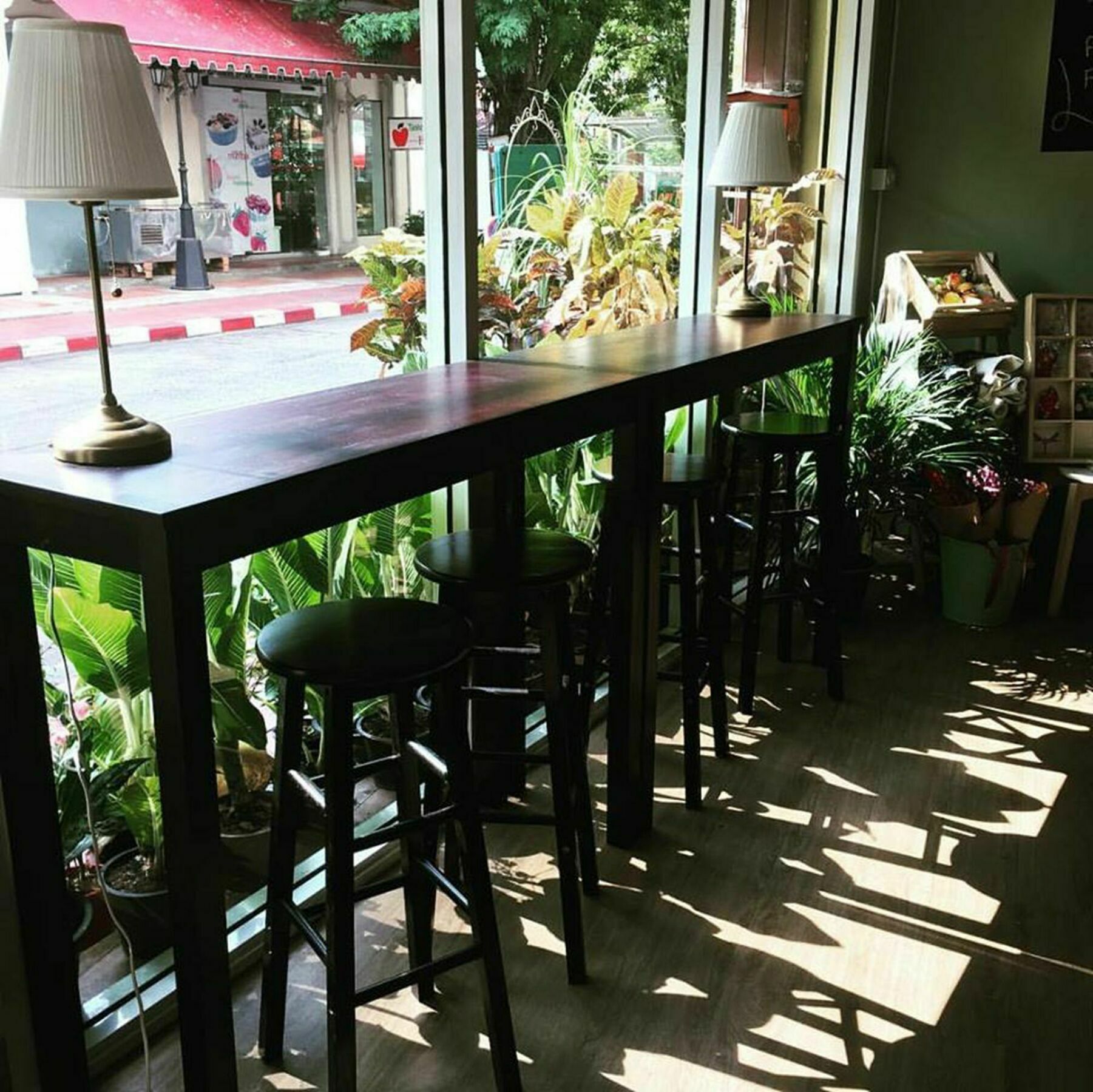 Folk Poshtel Silom Acomodação com café da manhã Banguecoque Exterior foto