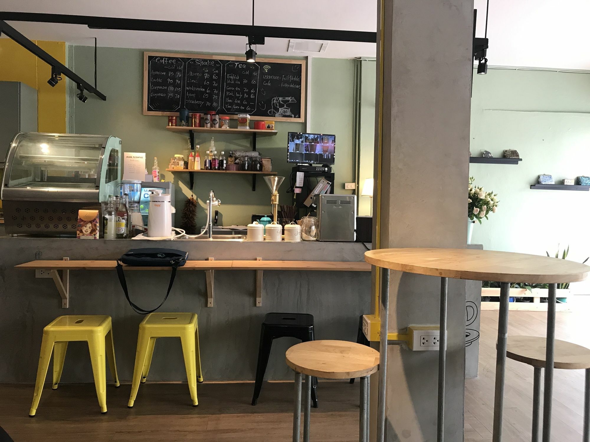 Folk Poshtel Silom Acomodação com café da manhã Banguecoque Exterior foto