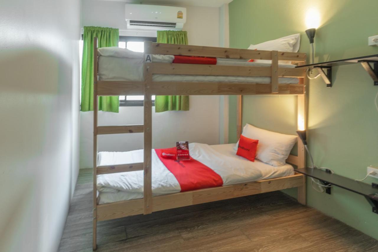 Folk Poshtel Silom Acomodação com café da manhã Banguecoque Quarto foto